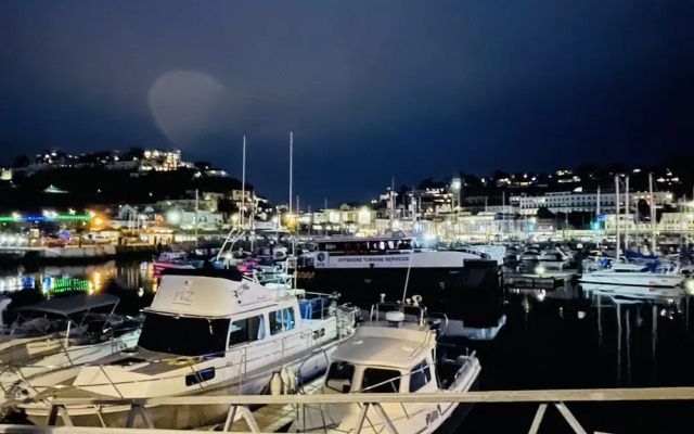 Harbour Breeze in Torquay