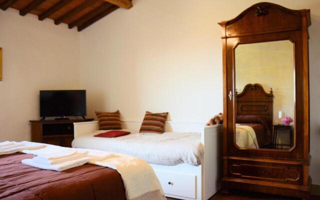 Comfortable Holiday Home in Pistoia With Pool