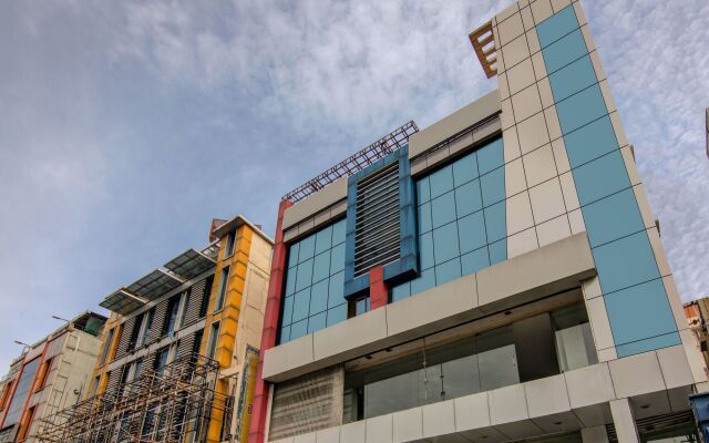 OYO 14669 Mayur's Residency