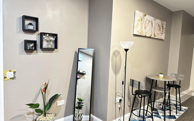 Dudley Delightful Apartment With 2 Bedrooms