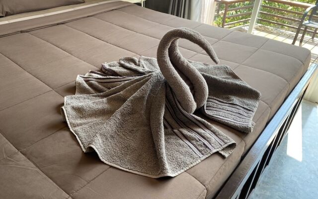 Baan Apa Erawan Resort