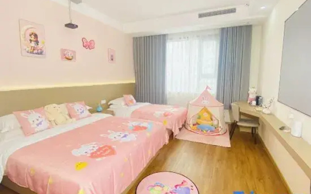 Wenli Zhou Inn (Luoyi Ancient City Branch)