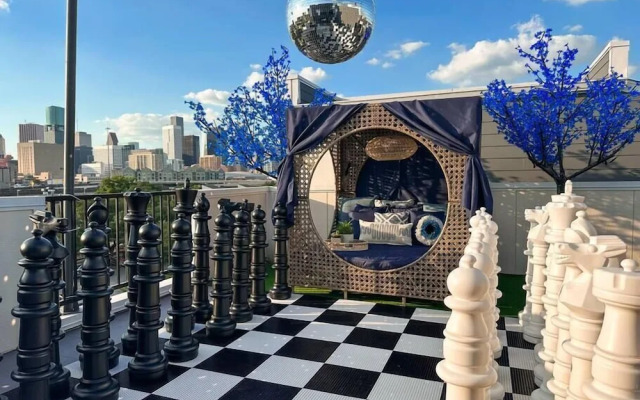 The Oasis Checkmate HTX Rooftop