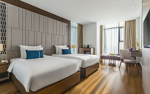 Peninsula Hotel Danang