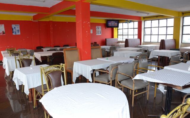 Karibu Hotel