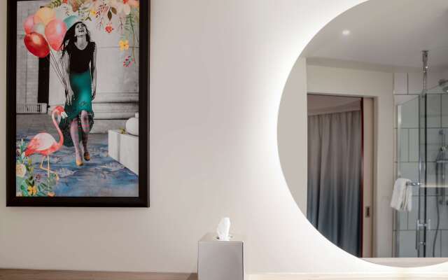 Hampton by Hilton Bath City