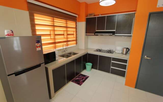 Homestay Casa Mewah at Hijauan Heights