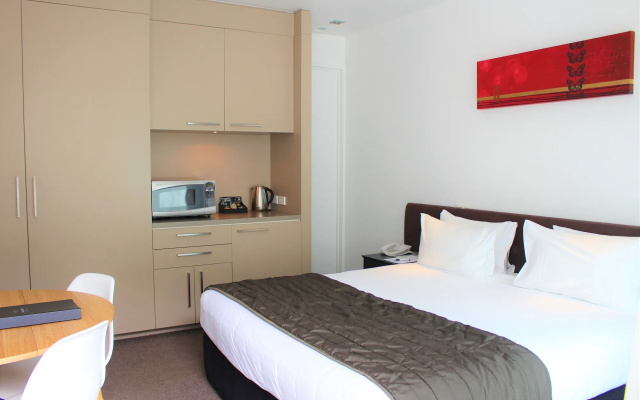 Highview Apartments – Guest Rooms – Queenstown