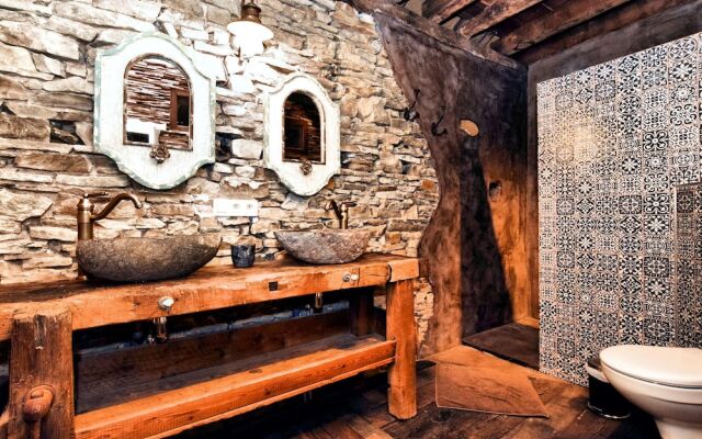 Elegant Farmhouse in Durbuy with Sauna