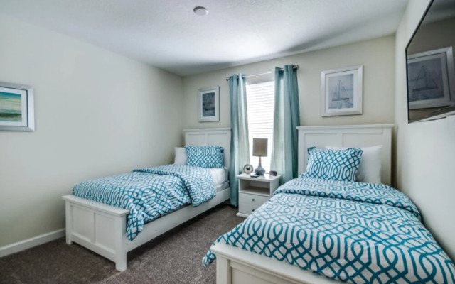 6 Bedroom 5 Bathroom Villa 1573sw