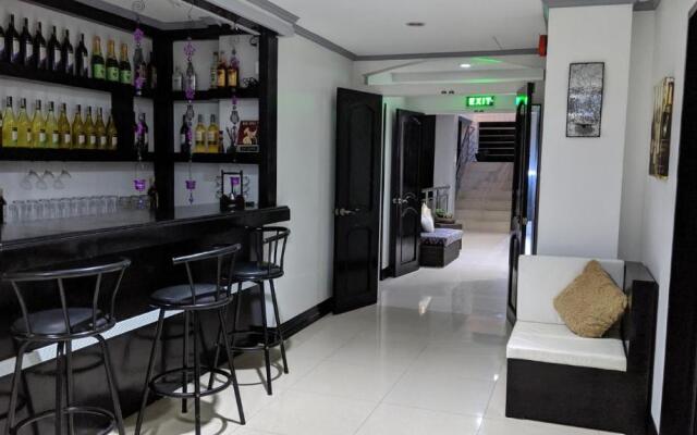 Bohol South Beach Hotel