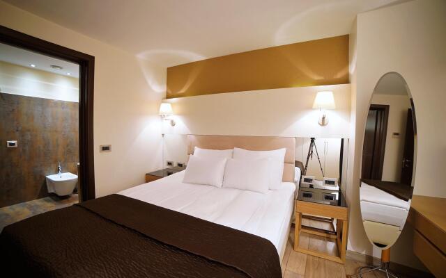 Deris Bosphorus Lodge