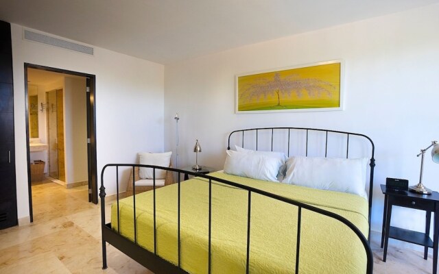 Elements 216 2 Bedroom Condo by RedAwning