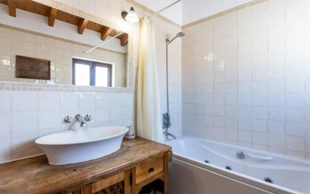 Sagres Chimneys House