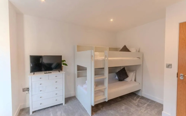 Stylish Westgate-on-sea Haven Near Beach By Adliv