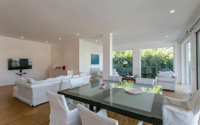 Nice Home in Augusta SR With 4 Bedrooms and Wifi