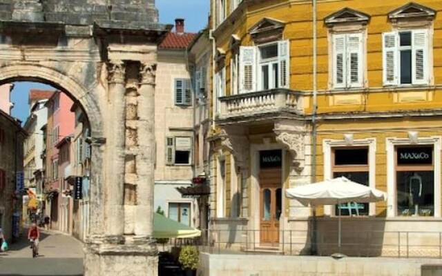 Apartment with 3 Bedrooms in Pula, with Furnished Terrace And Wifi - 3 Km From the Beach