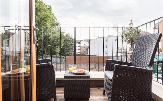 Luxury Flat With sw Balcony in Fulham Broadway