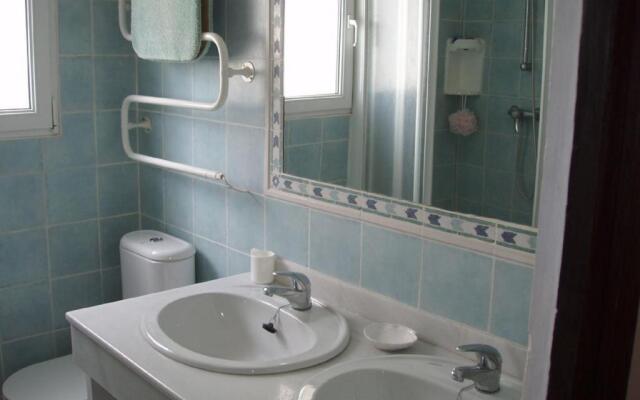 Estepona Frontline Beach Homely 3 bedrooms duplex with amazing views