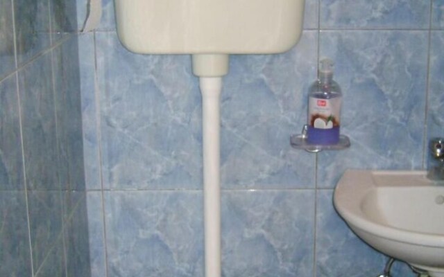 Awesome Apartment in Rakalj With 1 Bedrooms and Wifi