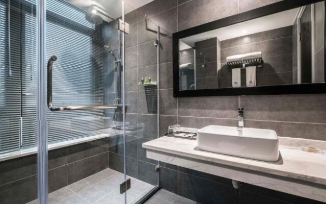Naweiya Art Hotel