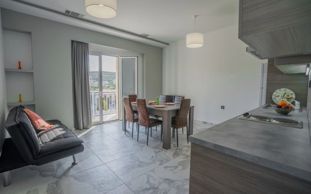 Katsaros Deluxe Apartments