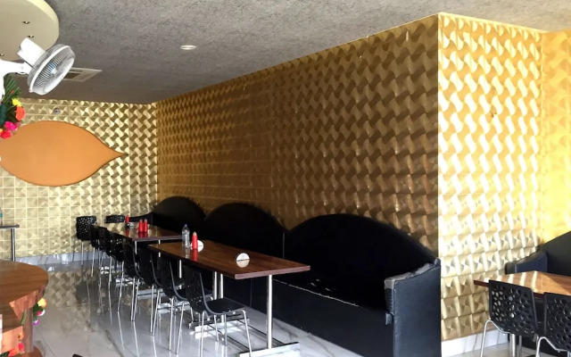Hotel Samrat