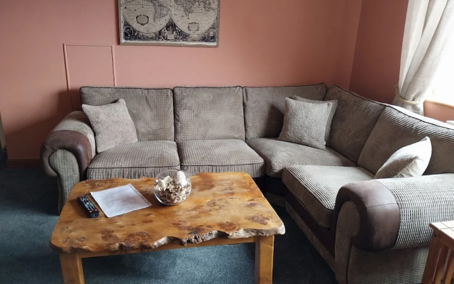 3-bed Apartment in Lowestoft With sea Views