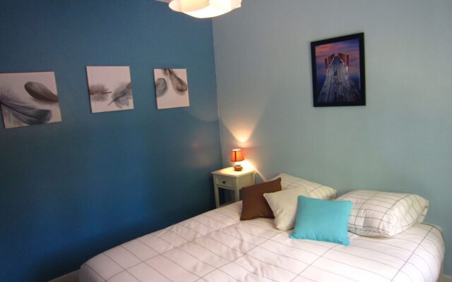 Spacious Holiday Home in Tours-en-Vimeu with Garden