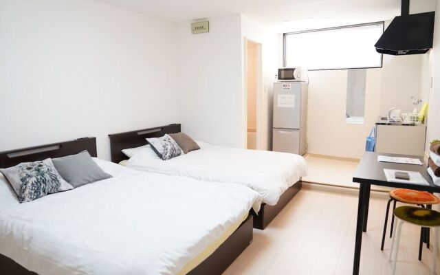 Metro Hanazonocho Apartment 2