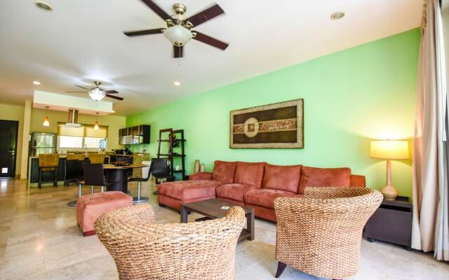 Mamitas Village by Casago