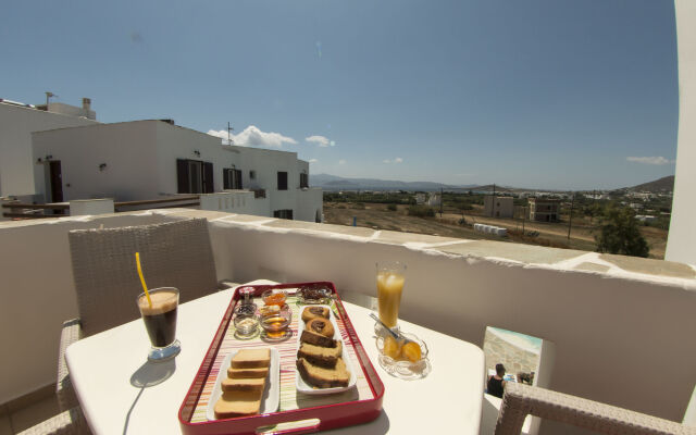Naxos Mare Studios