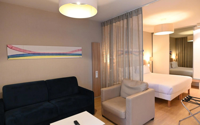 Q7 Lodge Lyon 7