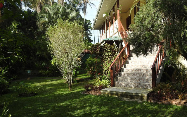 Playa Negra Guesthouse