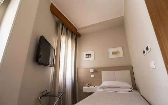 Mediterraneo Hotel & Residence