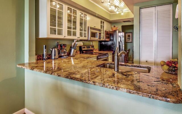 Land's End 204 Building 9 Beachfront Condo / Updated / Gated