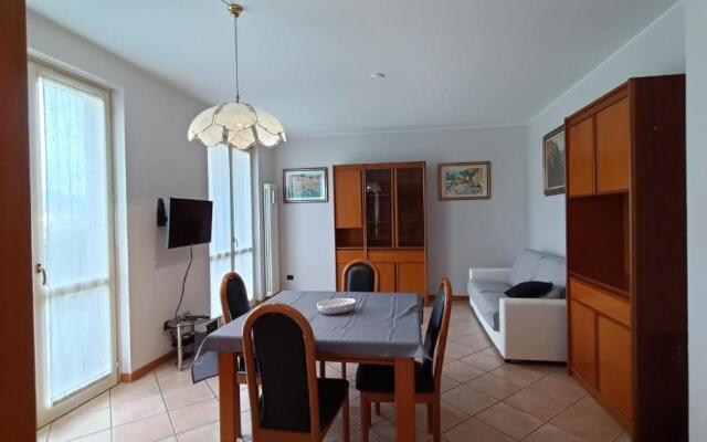 Apartment with garden and garage Dongo - Larihome A28