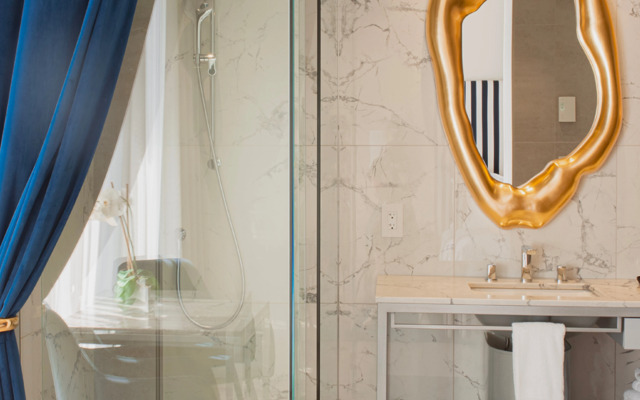 Monsieur Jean, Vieux Québec