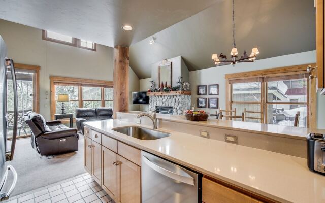 Cabin in the Pines 4