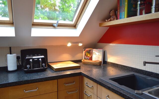 Stunning Loft Flat With Garden