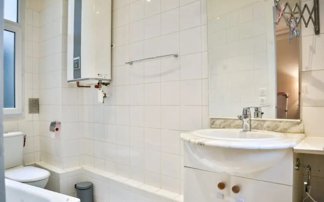 Secret Villiers I Stylish 2 Bed Apt in Villiers