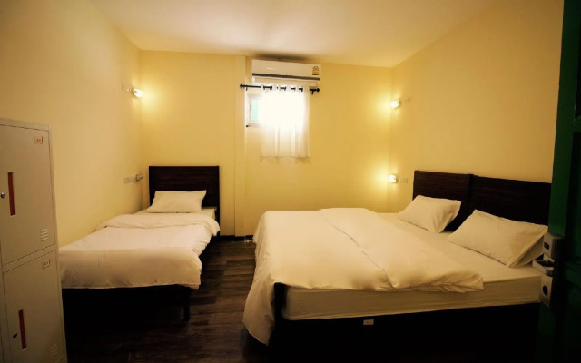 OYO 965 Art Hotel Sanamchai