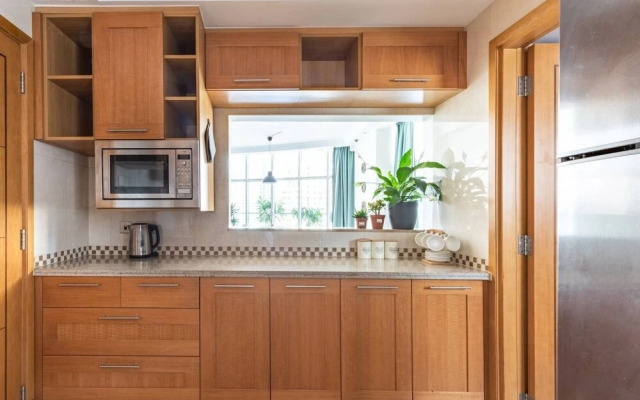 Modern + Premium 2BR With Full Dubai Marina Views!