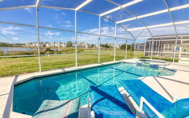 Clifford's Pinewood Estates Vacation Home