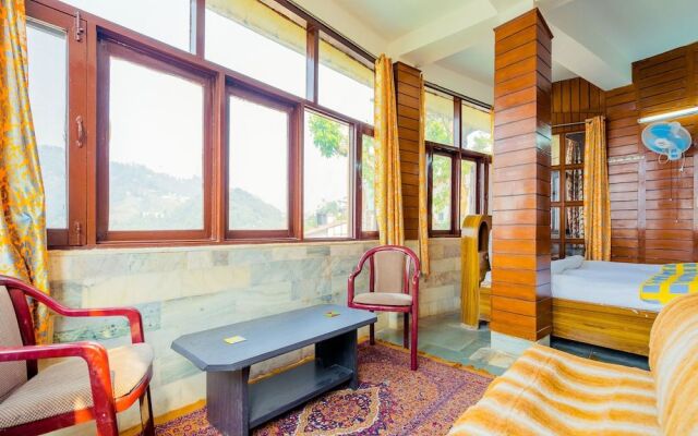 OYO 13693 Home Royal Wood 3BHK Mall Road