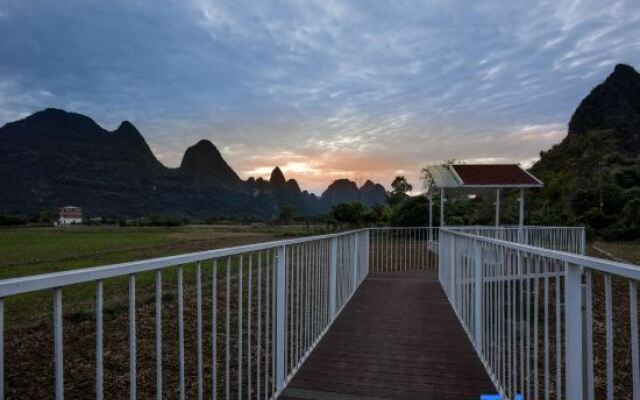 Yangshuo Time Madrigal Hotel