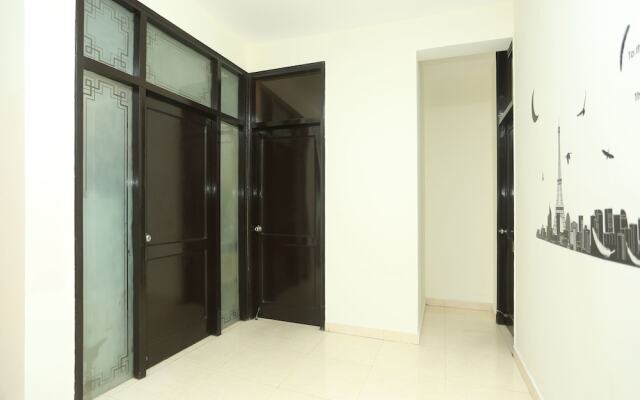 OYO 12477 DLF Phase 2