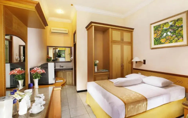Ning Tidar Hotel