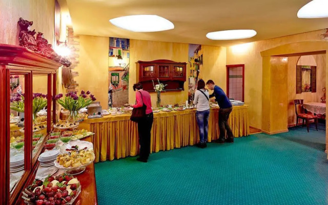 Wenecki Hotel