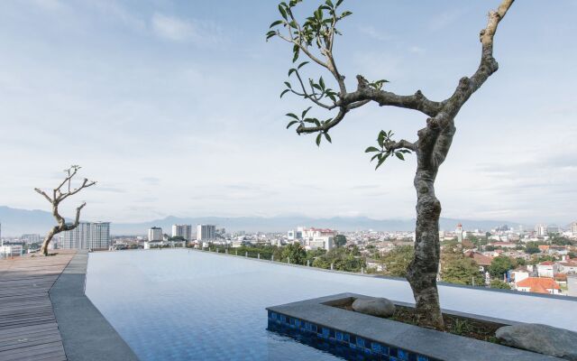 Janevalla Bandung